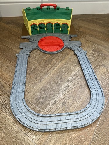 Thomas the tank engine - thomas,