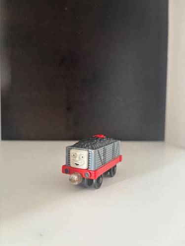 Take play troublesome truck - play,
