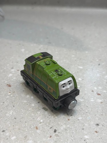Thomas and friends - n, play