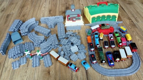 Take play thomas the tank - the,